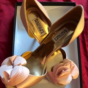 Badgley Mischka Thora Pumps